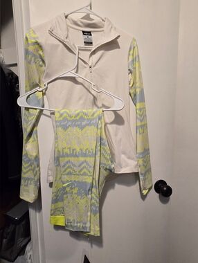Rare! Nike Pro Half-Zip Pullover with Patterned Leggings - Cream & Neon Yellow